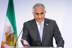 حمله تند کیهان به رضا پهلوی: باز هم یادش افتاده که با مردم ایران همدردی کند | او دقیقاً در پازل«مُردخای کیدار» بازی می‌کند