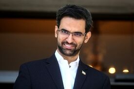 آذری جهرمی خطاب به ترامپ: یک ملت عصر حجری، خطر بزرگی برای شما خواهد بود!