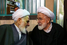 عکس |  محمد خاتمی، ناطق نوری و مهدی کروبی در یادبود امام جمارانی