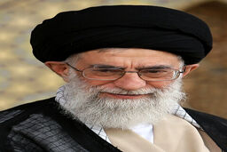 تصاویر کمتر دیده شده از رهبر انقلاب آیت‌الله خامنه‌ای