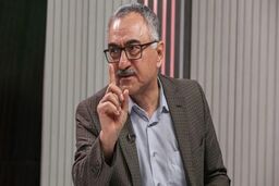 ببینید | سعید لیلاز, اقتصاددان: آمریکا به ایران پیشنهاد اجرای مدل اقتصاد عراق را داده بود