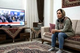 ترس از سکوت: کسانی که همیشه باید تلویزیون یا موزیکشان روشن باشد