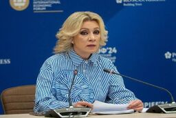 عکس | تغییر پوشش مقام زن روسیه در سفر به تهران
