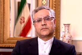 سفیر ایران در انگلیس: به لندن هشدار دادیم در صورت مشارکت در جنگ ناچار به پاسخ هستیم